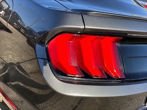 Used 2018 Ford Mustang Coupe w/ Equipment Group 101A image 27