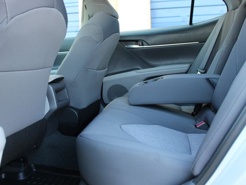 Used 2023 Toyota Camry LE image 34