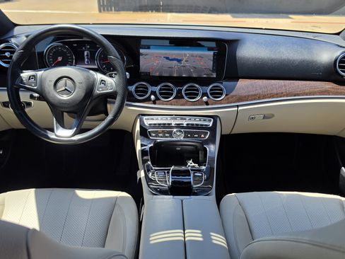 Used 2017 Mercedes-Benz E 300 image 33