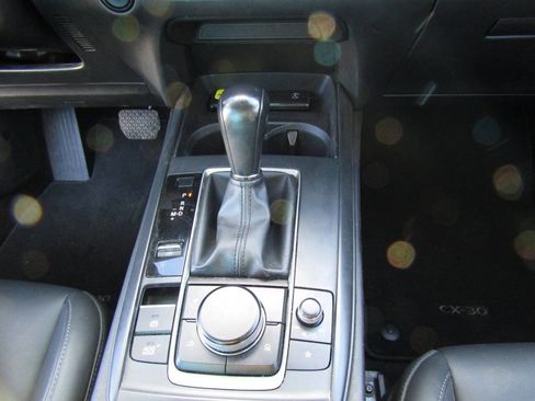 Used 2023 MAZDA CX-30 AWD 2.5 S w/ Select Package image 18