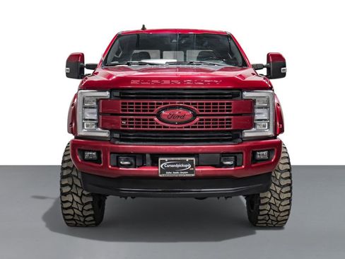 Used 2019 Ford F250 Platinum w/ Platinum Ultimate Package image 3