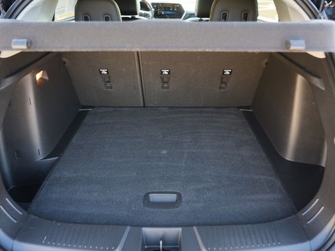 Used 2024 Chevrolet Trax LT w/ LT Convenience Package image 29