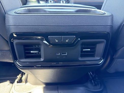 Used 2025 GMC Sierra 1500 AT4 w/ AT4 Preferred Package AWD/4WD image 22