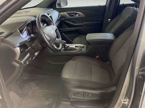 Used 2023 Chevrolet Traverse LT FWD image 15