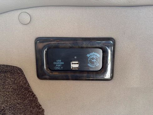 Used 2014 Chevrolet Express 1500 AWD image 46