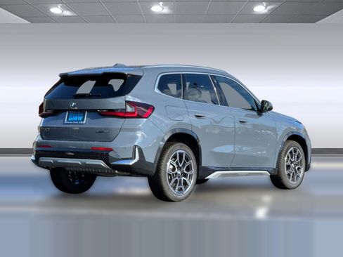 Used 2026 BMW X1 xDrive28i w/ Technology Package AWD/4WD image 9