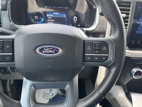 Used 2023 Ford F150 Lightning XLT AWD/4WD image 27