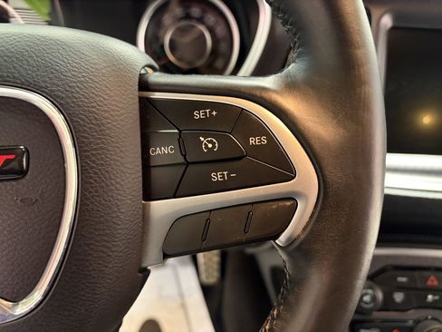 Used 2015 Dodge Challenger R/T Scat Pack w/ Scat Pack Appearance Package image 12