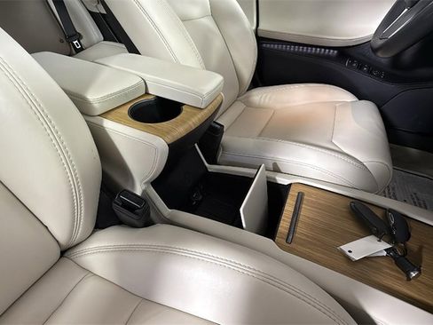 Used 2019 Tesla Model S 100D image 35