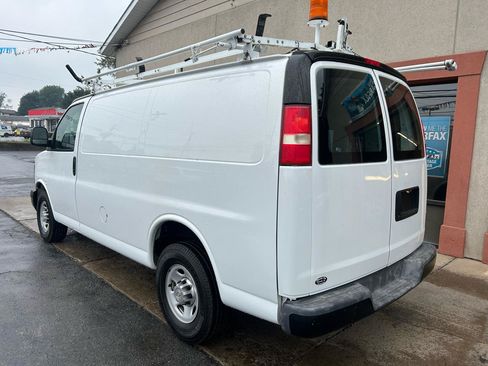 Used 2012 Chevrolet Express 2500 RWD image 4