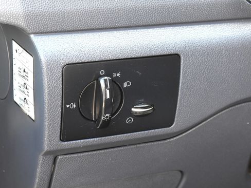 Used 2012 Ford Transit Connect XL FWD image 15