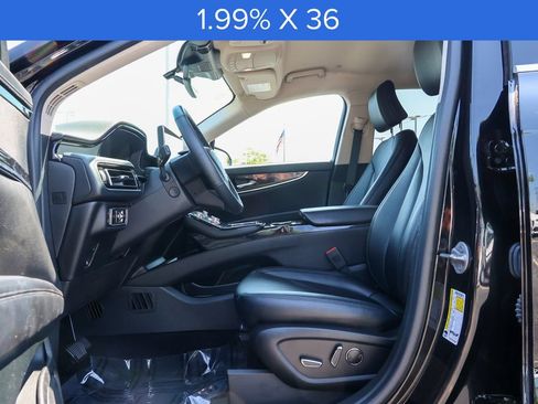 Certified 2023 Lincoln Nautilus AWD w/ Premium Package image 20