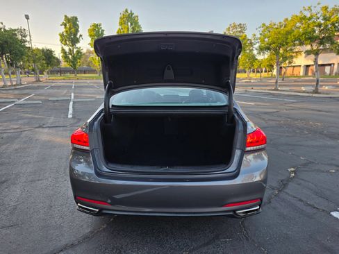 Used 2016 Hyundai Genesis 3.8 w/ Option Group 02 RWD image 10