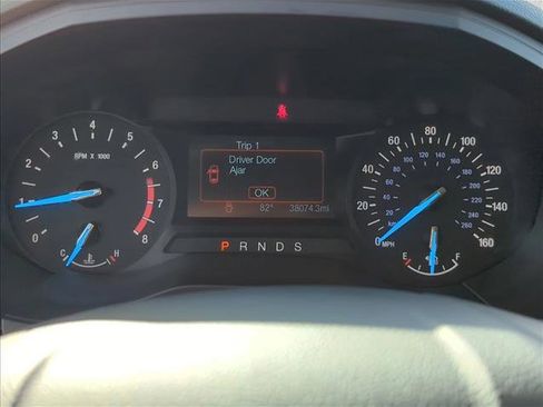 Used 2020 Ford Edge SE image 10