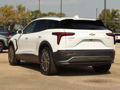 Used 2024 Chevrolet Blazer EV LT AWD/4WD image 5