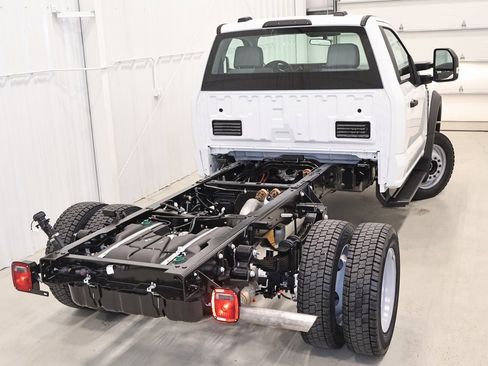 New 2026 Ford F550 4x4 Regular Cab Super Duty image 25