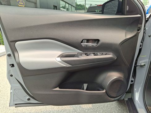 Certified 2023 Nissan Kicks SR w/ SR Premium Package FWD image 14