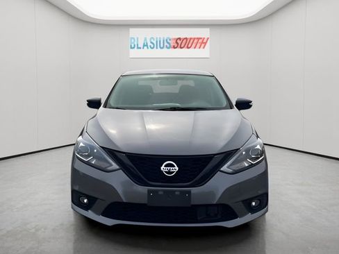 Used 2018 Nissan Sentra SR w/ SR Midnight Edition Package image 8