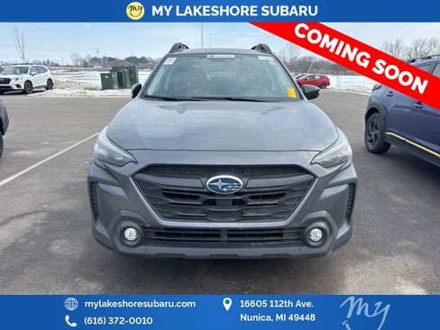 Used 2025 Subaru Outback Onyx Edition image 2