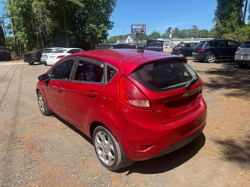 Used 2011 Ford Fiesta SE w/ 201A Rapid Spec Order Code FWD image 4