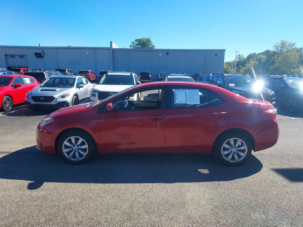 Used 2014 Toyota Corolla LE FWD image 4