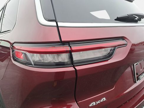 New 2025 Jeep Grand Cherokee L Limited image 35
