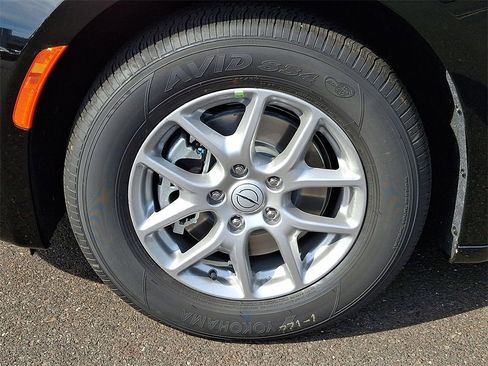 New 2026 Chrysler Voyager LX image 7