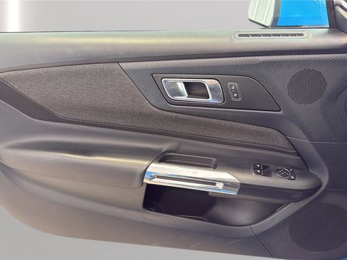 Used 2024 Ford Mustang Coupe image 21