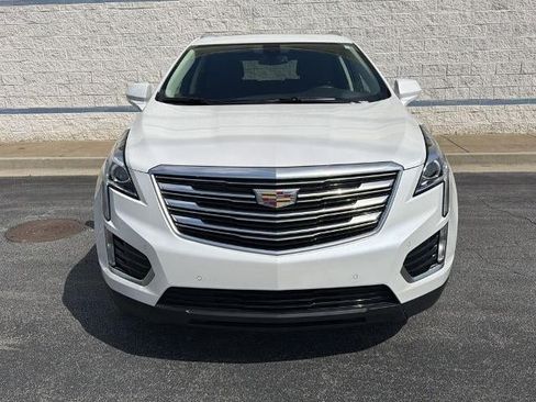 Used 2017 Cadillac XT5 Luxury w/ Driver Awareness Package FWD image 2