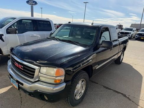 Used 2005 GMC Sierra 1500 SLT w/ Light Duty Power Package image 2