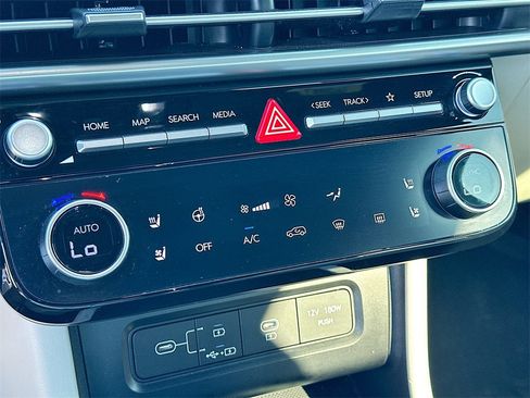 Used 2025 Hyundai Tucson Limited image 16