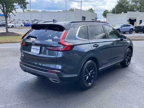 Used 2025 Honda CR-V Sport image 10