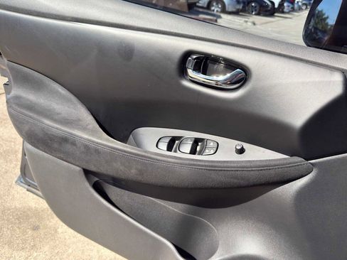 Used 2013 Nissan Leaf S w/ Charger Pkg FWD image 19