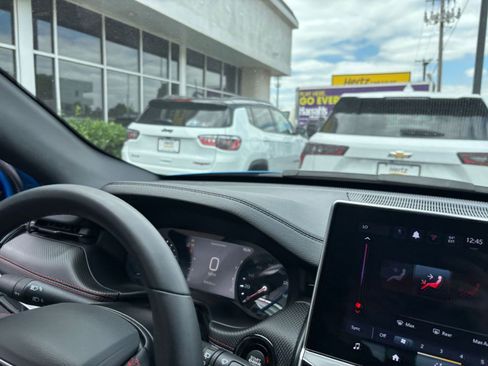 Used 2025 Jeep Compass Trailhawk AWD/4WD image 33