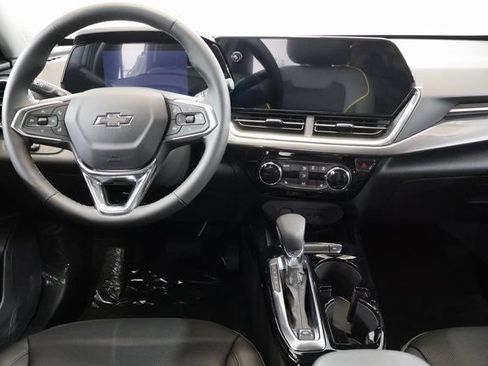 New 2026 Chevrolet Trax ACTIV w/ Sunroof Package FWD image 15