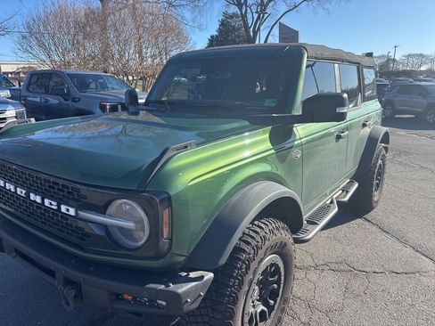 Used 2022 Ford Bronco Wildtrak image 11
