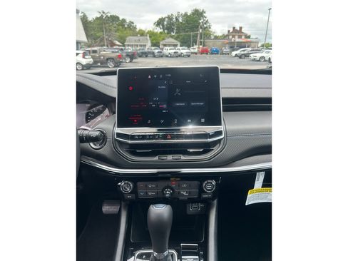 New 2026 Jeep Compass Latitude AWD/4WD image 12