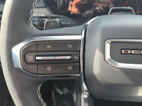 New 2026 GMC Acadia Denali Ultimate w/ LPO, Floor Liner Package AWD/4WD image 21