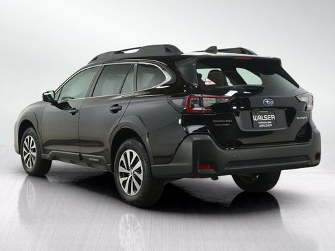 Used 2025 Subaru Outback Premium AWD/4WD image 3