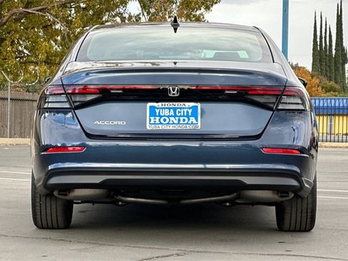 New 2025 Honda Accord SE image 5