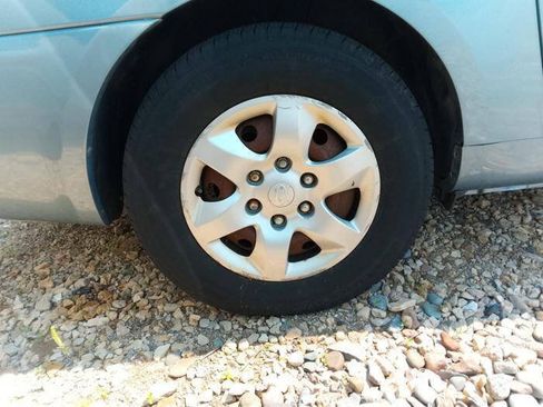 Used 2006 Kia Sedona FWD image 13