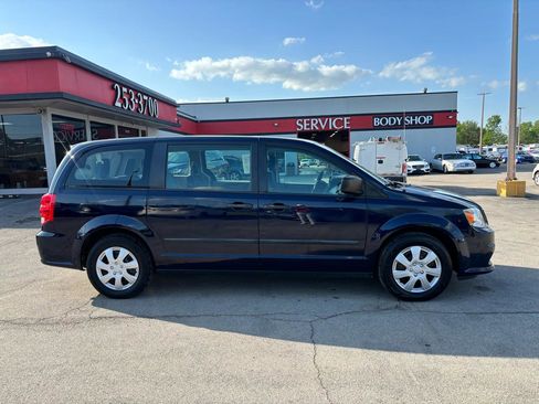 Used 2015 Dodge Grand Caravan American Value Package image 2