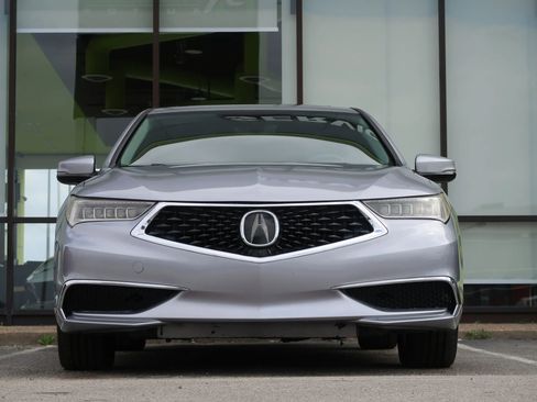 Used 2019 Acura TLX V6 image 3