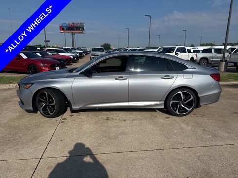 Used 2021 Honda Accord Sport image 3