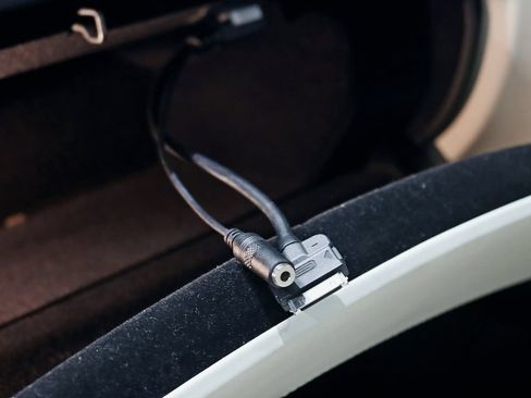 Used 2011 Mercedes-Benz CL 63 AMG image 30