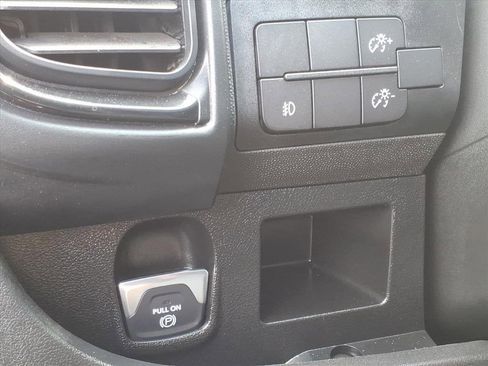 Used 2025 RAM ProMaster 2500 w/ Convenience Group image 15