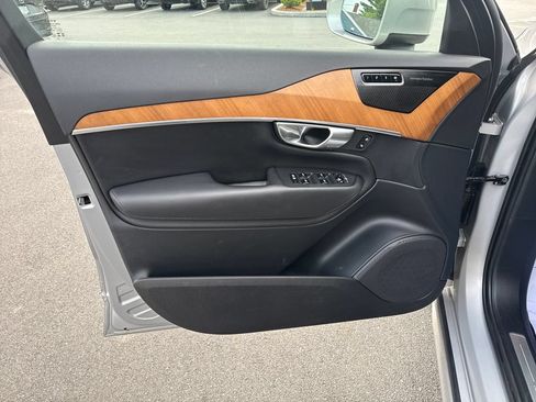 Used 2023 Volvo XC90 T8 Plus w/ Protection Package Premier AWD/4WD image 10