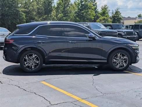 Used 2022 Genesis GV70 2.5T w/ Advanced Package AWD/4WD image 6