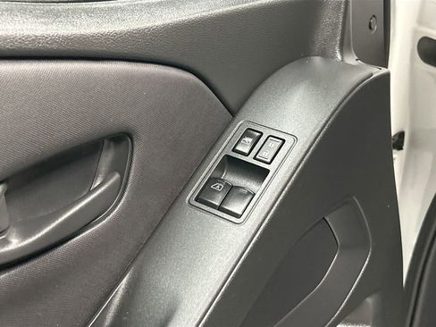 Used 2024 Nissan Frontier S w/ S Utility Package image 17