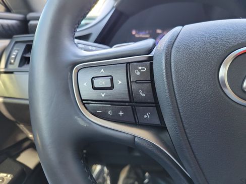 Used 2023 Lexus ES 350 w/ Premium Package image 27